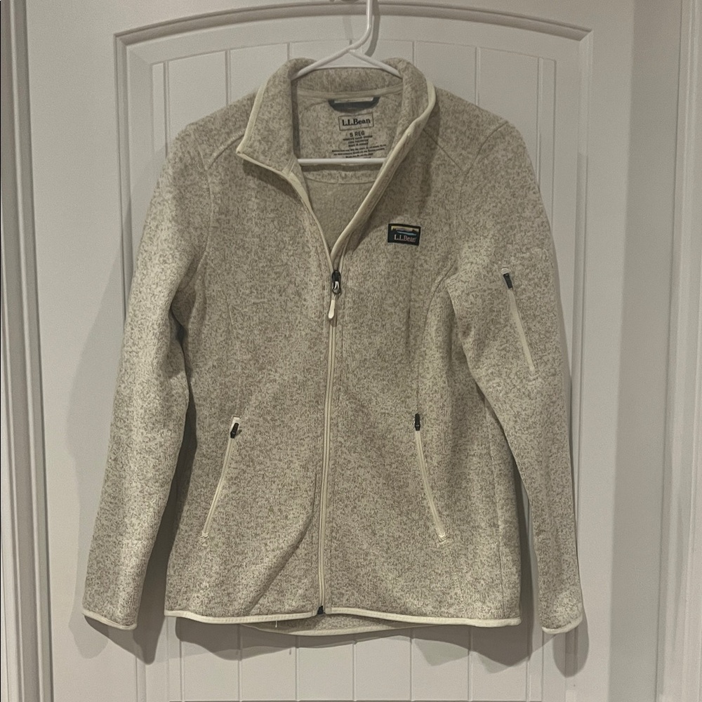 L.L. Bean Women's Beige collared sweatshirt - Picture 1 of 5